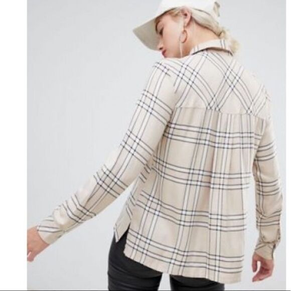 STRADIVARIUS Beige and White Check Blouse-M - Picture 2 of 7